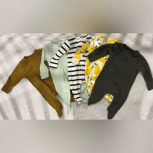 5pcs Old Navy Unisex Zip Footie Sleep & Play One-Piece pajama for Baby 0-3months